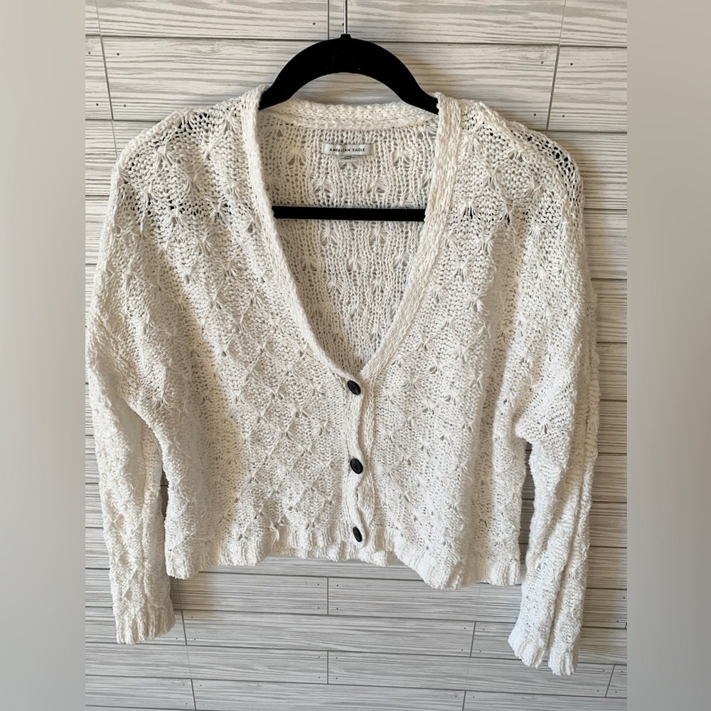 American eagle Women's Cream Knit Sweater cardigan